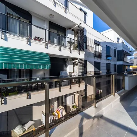 Apartamento Central Flat With Balcony Near Sea In Muratpasa Antália